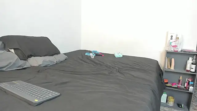 evanandsunny online show from February 26, 10:42 pm