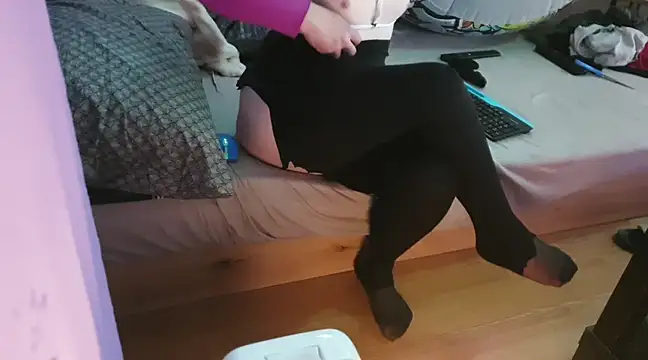 Snapshot of eblata04 chatting on March 4, 12:39 am eblata04 online show from March 4, 12:39 am