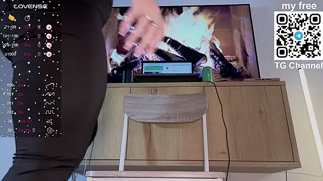 Snapshot of cherry_pie_888 chatting on February 18, 12:49 pm cherry pie 888 online show from February 18, 12:49 pm