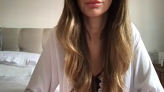 paolajonez online show from December 20, 11:43 am