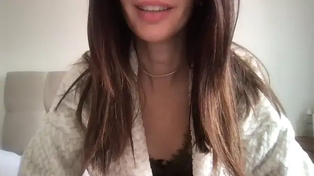 paolajonez online show from October 19, 11:22 am