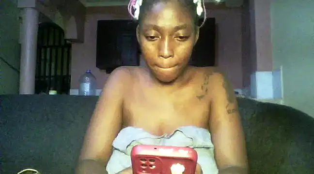 Snapshot of Sexxy_bre chatting on December 24, 11:33 pm Sexxy bre online show from December 24, 11:33 pm