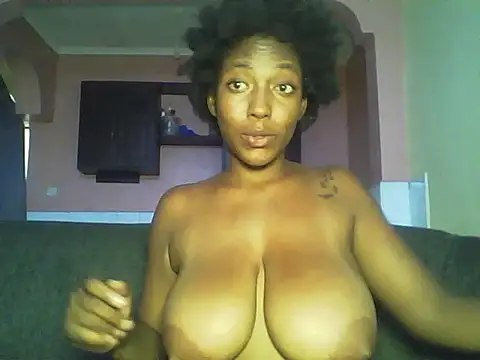Snapshot of Sexxy_bre chatting on January 8, 10:04 am Sexxy bre online show from January 8, 10:04 am