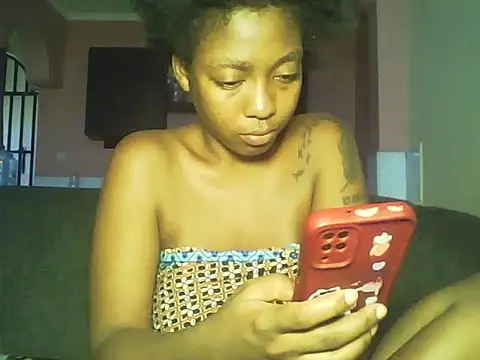 Snapshot of Sexxy_bre chatting on January 23, 5:02 am Sexxy bre online show from January 23, 5:02 am