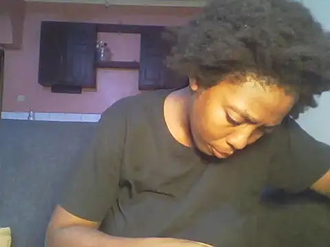 Snapshot of Sexxy_bre chatting on January 23, 6:45 pm Sexxy bre online show from January 23, 6:45 pm