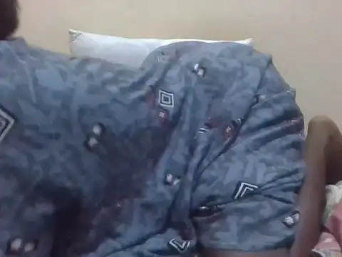 Snapshot of Sexxy_bre chatting on October 14, 9:10 am Sexxy bre online show from October 14, 9:10 am