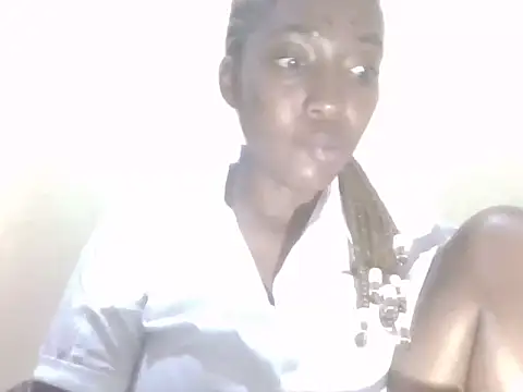 Snapshot of Sexxy_bre chatting on November 4, 3:00 pm Sexxy bre online show from November 4, 3:00 pm