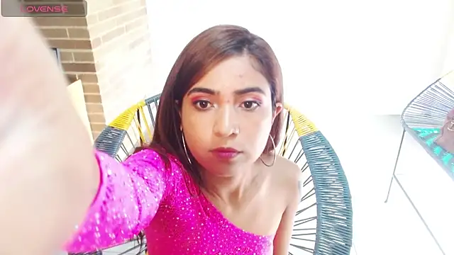 helenacyruss online show from January 14, 4:29 pm