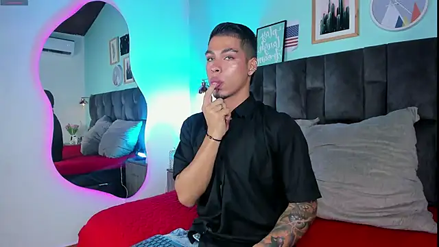 Snapshot of Ken-boy_ chatting on February 5, 2:29 am Ken-boy online show from February 5, 2:29 am