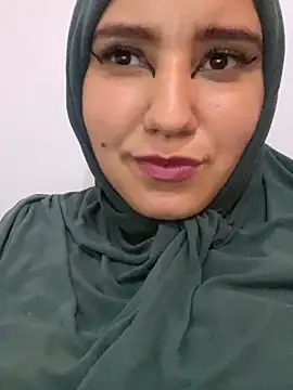 hannahayat online show from December 19, 7:51 pm