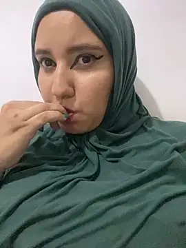 hannahayat online show from February 1, 4:35 am