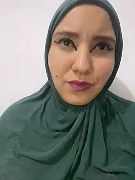 hannahayat online show from February 9, 1:44 am