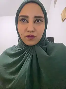 hannahayat online show from March 6, 9:31 pm