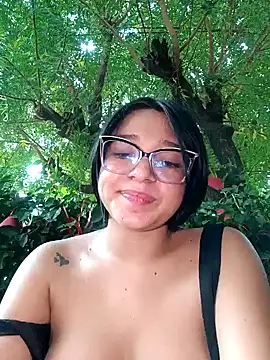 -VICKKY online show from February 25, 10:18 pm