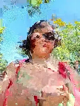 -VICKKY online show from September 19, 1:45 pm