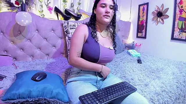 Chanelle  online show from March 20, 1:04 pm