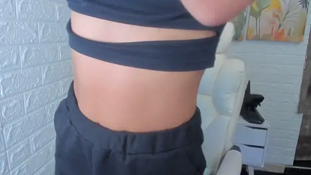 Snapshot of ImCrazzy chatting on February 19, 1:39 pm ImCrazzy online show from February 19, 1:39 pm