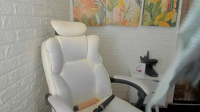 Snapshot of ImCrazzy chatting on March 10, 2:05 pm ImCrazzy online show from March 10, 2:05 pm