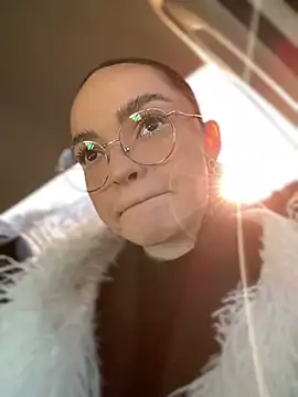 AnaWest online show from February 6, 5:35 am