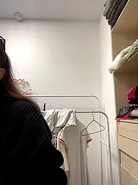 AnaWest online show from October 3, 6:21 am