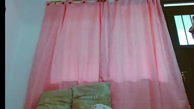 chantalsemenova1 online show from January 5, 3:13 pm