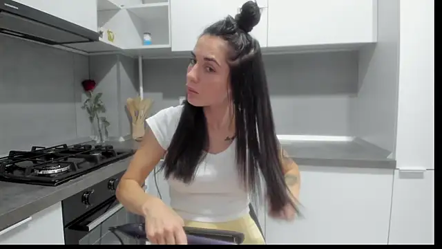 Emmapmg online show from November 30, 12:36 am