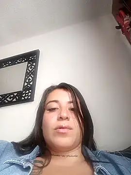 Alona Evans online show from March 18, 10:04 pm