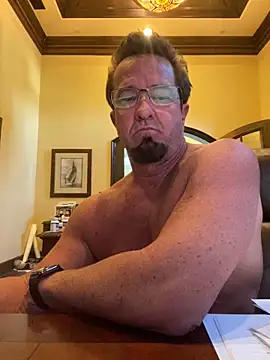 sluttydylan online show from November 11, 9:37 pm