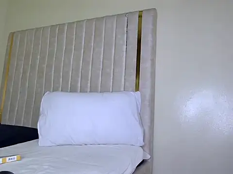 Snapshot of prety_lily chatting on September 25, 4:16 am prety lily online show from September 25, 4:16 am