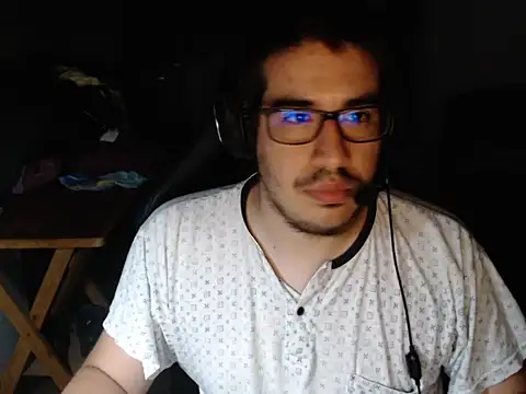 thealfawolf01 online show from January 14, 2:50 am