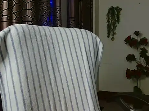 Unlucky-flowers online show from January 4, 5:16 pm