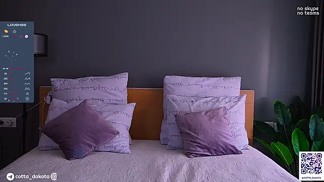 PannaDakota online show from September 27, 6:40 am