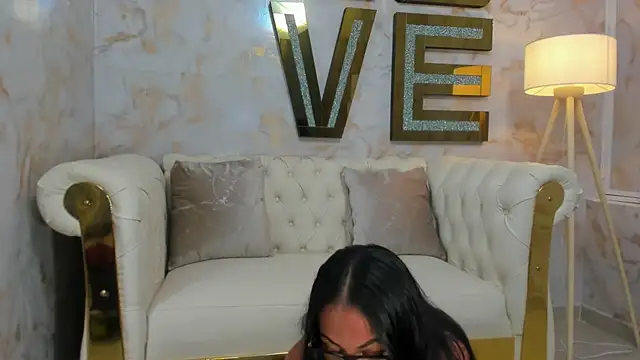 hanna slut  online show from October 3, 10:23 am