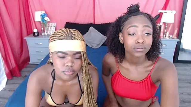 AdelynYasmin online show from January 29, 12:24 pm