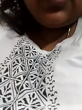 smile pretty online show from December 23, 4:06 pm