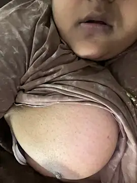 smile pretty online show from February 21, 11:32 pm