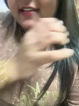 smile pretty online show from February 25, 12:03 am