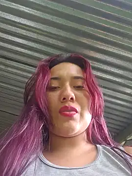 Snapshot of Blushing_Katy chatting on January 1, 9:41 pm Blushing Katy online show from January 1, 9:41 pm