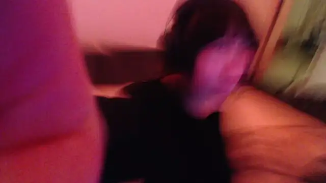 Lynylou online show from January 2, 1:17 am