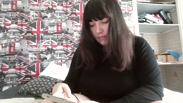 Lynylou online show from September 23, 11:13 am