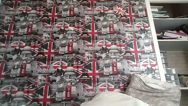 Lynylou online show from October 24, 11:17 am