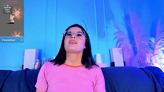 Elizabeth VonSweet online show from September 24, 11:30 pm