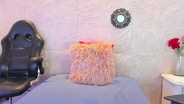 Snapshot of paula__cruzz chatting on March 14, 7:23 pm paula cruzz online show from March 14, 7:23 pm