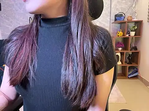 MidnightFlame online show from January 10, 7:32 pm