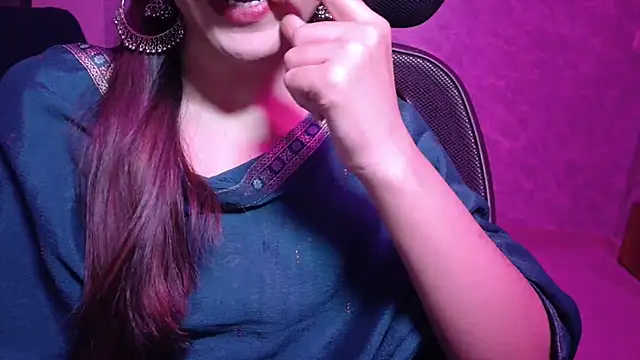 MidnightFlame online show from September 14, 7:51 am