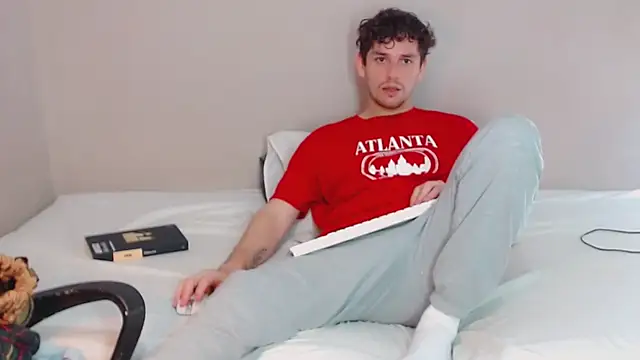 Snapshot of Elio555 chatting on January 15, 8:26 pm Elio555 online show from January 15, 8:26 pm