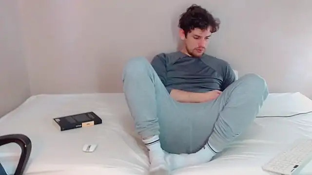 Snapshot of Elio555 chatting on January 26, 4:20 pm Elio555 online show from January 26, 4:20 pm