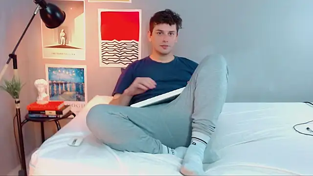 Snapshot of Elio555 chatting on October 2, 10:50 pm Elio555 online show from October 2, 10:50 pm