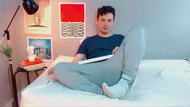 Snapshot of Elio555 chatting on October 5, 6:50 pm Elio555 online show from October 5, 6:50 pm