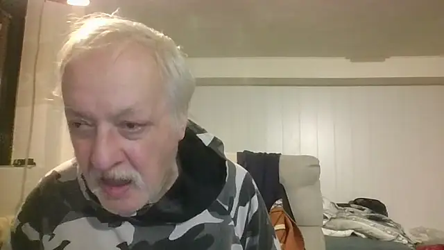 Snapshot of Sammy1660 chatting on December 17, 5:04 pm Sammy1660 online show from December 17, 5:04 pm